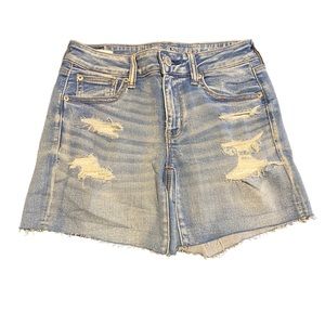 American Eagle Outfitters 🦅 High waist Raw hemline shorts. Sz 8